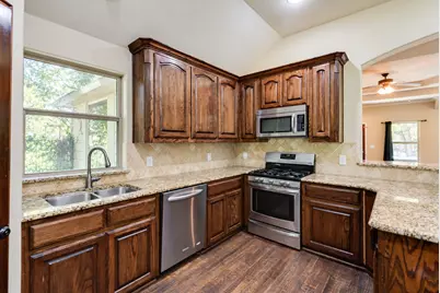 910 English Street, Irving, TX 75061 - Photo 9