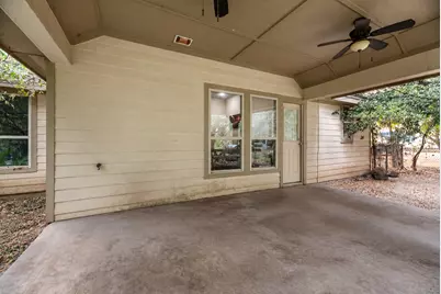 910 English Street, Irving, TX 75061 - Photo 17