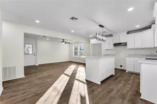 5110 Inwood Dr, Beverly Hills, TX 76711 - Photo 11