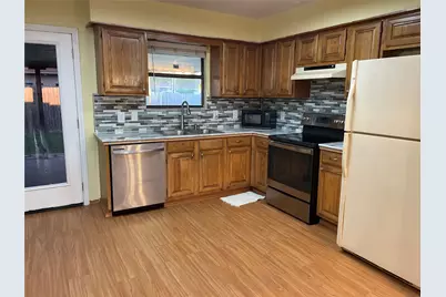 2000 Ann Avenue, Carrollton, TX 75006 - Photo 7