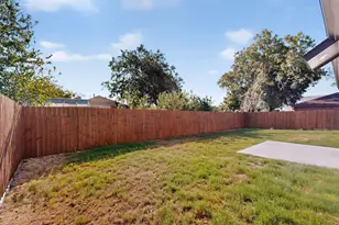 403 S Medora St, Terrell, TX 75160 - Photo 37