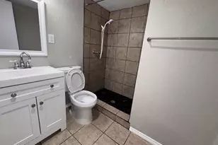 1610 Kingston Dr, Grand Prairie, TX 75051 - Photo 27