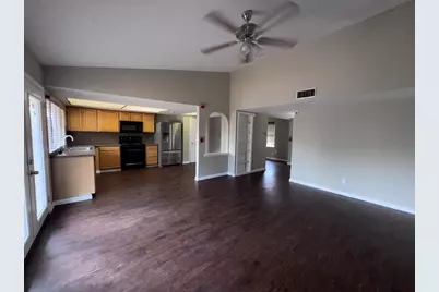 1610 Kingston Drive, Grand Prairie, TX 75051 - Photo 17