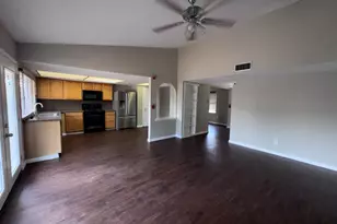 1610 Kingston Dr, Grand Prairie, TX 75051 - Photo 17