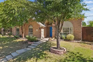 3700 Maywood Ct, Carrollton, TX 75007 - Photo 3