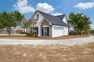 1690 Lawlis Ln, Sanger, TX 76266 - Photo 3