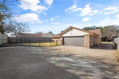 2001 San Jacinto Drive, Arlington, TX 76012 - Photo 31