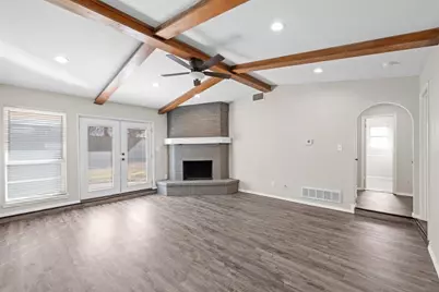 2001 San Jacinto Drive, Arlington, TX 76012 - Photo 3