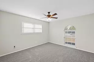 2001 San Jacinto Dr, Arlington, TX 76012 - Photo 23