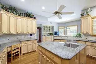 6200 Forest Highlands Dr, Fort Worth, TX 76132 - Photo 13