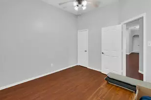 1506 Park Grove Dr, Irving, TX 75060 - Photo 27