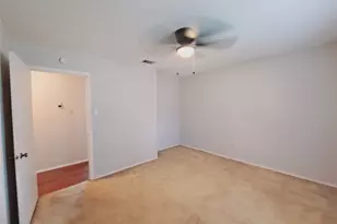 3917 St Christopher Ln, Dallas, TX 75287 - Photo 19