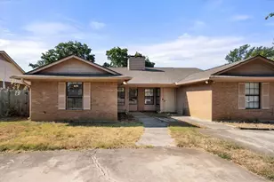 708 Woodland Ct, Kennedale, TX 76060 - Photo 3