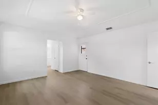 109 Waits Cir, Garland, TX 75043 - Photo 13