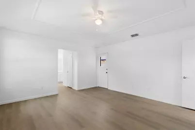 109 Waits Circle, Garland, TX 75043 - Photo 13