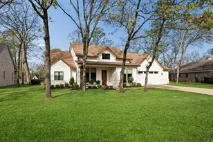 207 Colonial Dr, Mabank, TX 75156 - Photo 33
