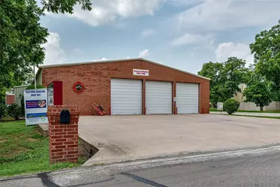1648 Earhart Drive, Granbury, TX 76049 - Photo 27