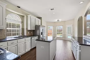 7120 Brekenridge Dr, Fort Worth, TX 76179 - Photo 11