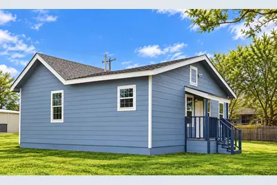 309 E Pine Street, Jacksboro, TX 76458 - Photo 13