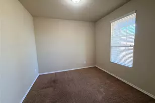 1137 Colchester Ct, Fort Worth, TX 76134 - Photo 3
