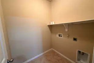 1137 Colchester Ct, Fort Worth, TX 76134 - Photo 11
