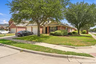 3271 Yeltes, Grand Prairie, TX 75054 - Photo 5