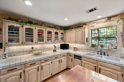 305 County Road 0008, Corsicana, TX 75110 - Photo 9