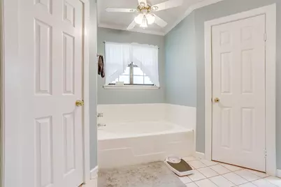8621 Ravenswood Road, Granbury, TX 76049 - Photo 25