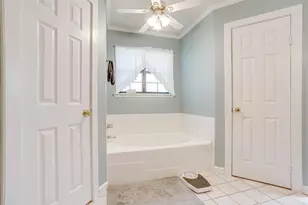 8621 Ravenswood Rd, Granbury, TX 76049 - Photo 25
