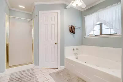 8621 Ravenswood Road, Granbury, TX 76049 - Photo 27