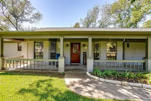 8621 Ravenswood Rd, Granbury, TX 76049 - Photo 3
