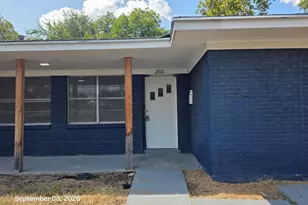 2001 Washington St, Commerce, TX 75428 - Photo 1