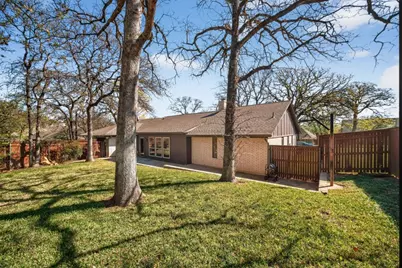 1800 High Vista Court, Fort Worth, TX 76112 - Photo 5