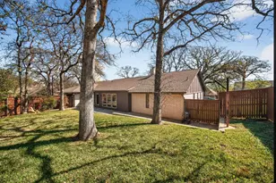 1800 High Vista Ct, Fort Worth, TX 76112 - Photo 5