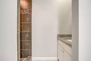 407 Llano Ct, Weatherford, TX 76087 - Photo 17
