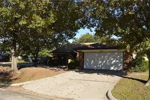 6401 Pilgrim Ln, Arlington, TX 76002 - Photo 9