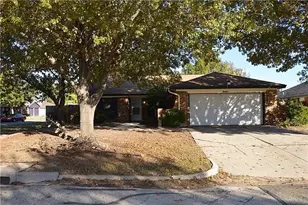 6401 Pilgrim Ln, Arlington, TX 76002 - Photo 1
