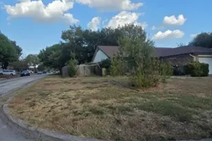6401 Pilgrim Ln, Arlington, TX 76002 - Photo 15