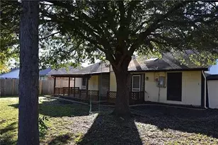 6401 Pilgrim Ln, Arlington, TX 76002 - Photo 3