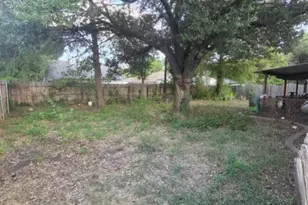 6401 Pilgrim Ln, Arlington, TX 76002 - Photo 13