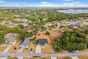 2412 Christine Dr, Granbury, TX 76048 - Photo 27