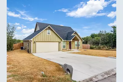 2412 Christine Drive, Granbury, TX 76048 - Photo 3