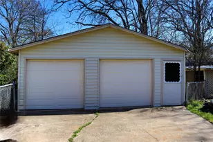 220 Littlefield Dr, East Tawakoni, TX 75472 - Photo 11