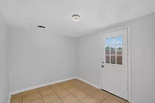 4812 Wateka Dr, Dallas, TX 75209 - Photo 17
