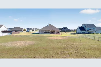 4004 Sanger Meadow Drive, Sanger, TX 76266 - Photo 33