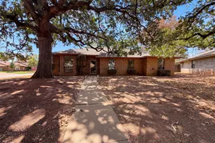 5126 Eagle Nest Dr, Arlington, TX 76017 - Photo 1