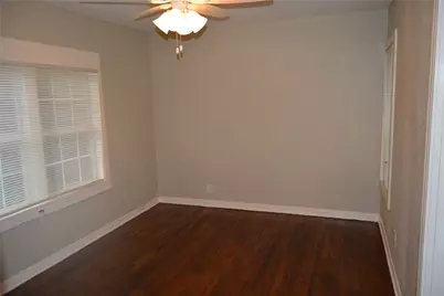 712 Cantey Avenue W, Fort Worth, TX 76110 - Photo 5