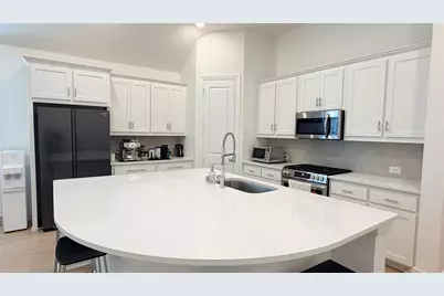 1613 Sandhill Lane, Celina, TX 75009 - Photo 5