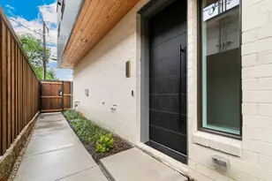 1920 Cuyler Ct, Dallas, TX 75204 - Photo 3