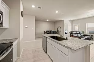 336 Wildrose Cir, Cleburne, TX 76033 - Photo 13